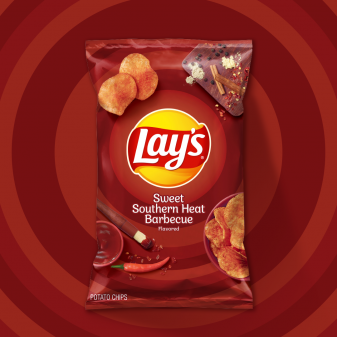Lay S Dill Pickle Flavored Potato Chips Lay S